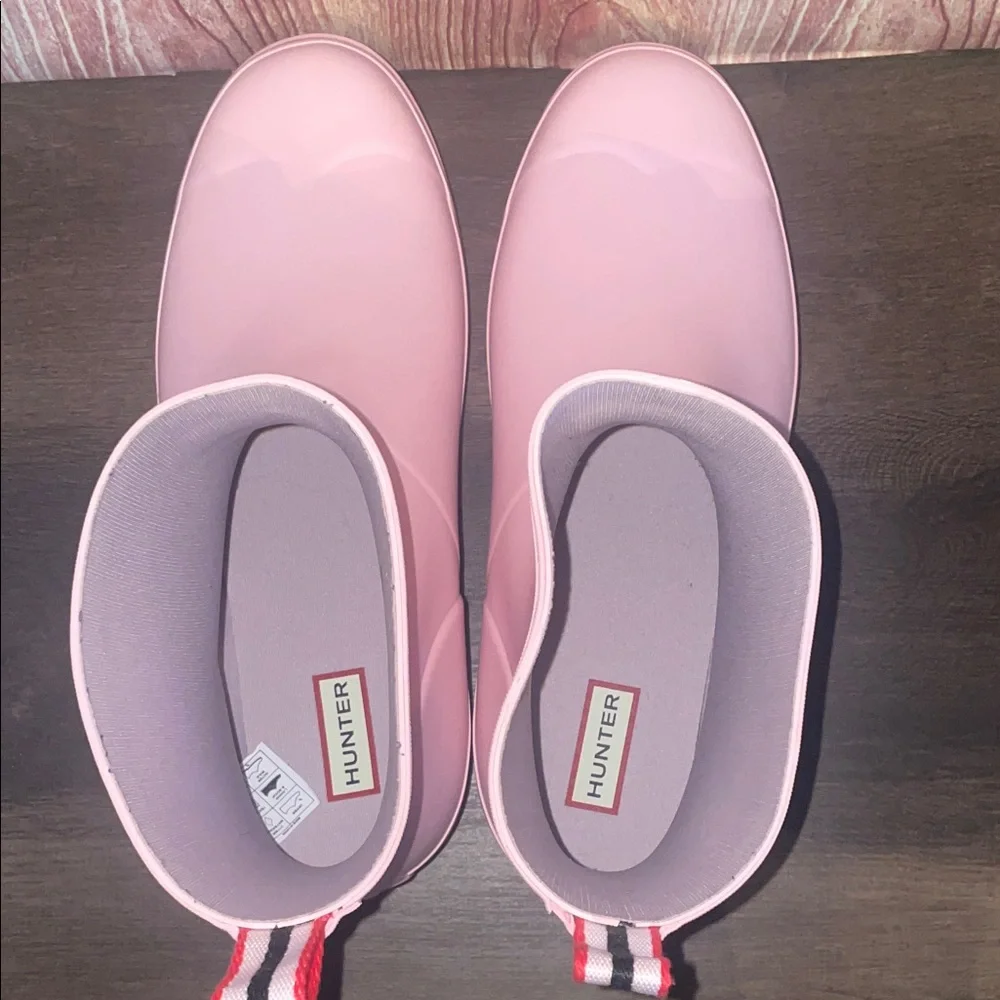 New Hunter Women’s Play Short Azalea Pink Rain Boots - Picture 6 of 8